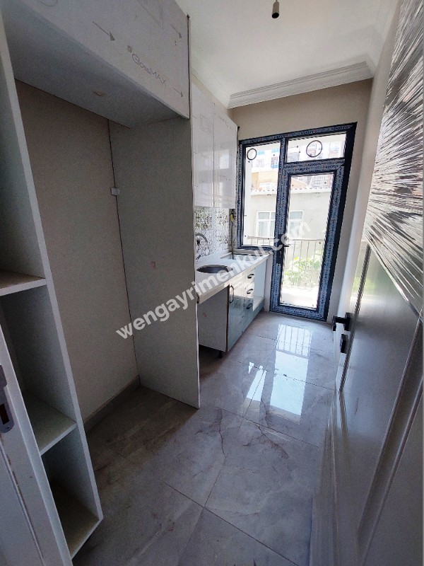 WEN BERKAN GÜLER'DEN BUTİK SİTEDE 2+1 Y.GİRİŞ 90m2 KAPALI OTOPARK GÜVENLİK