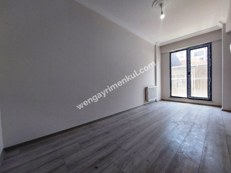 WEN BERKAN GÜLER'DEN BUTİK SİTEDE 2+1 Y.GİRİŞ 90m2 KAPALI OTOPARK GÜVENLİK