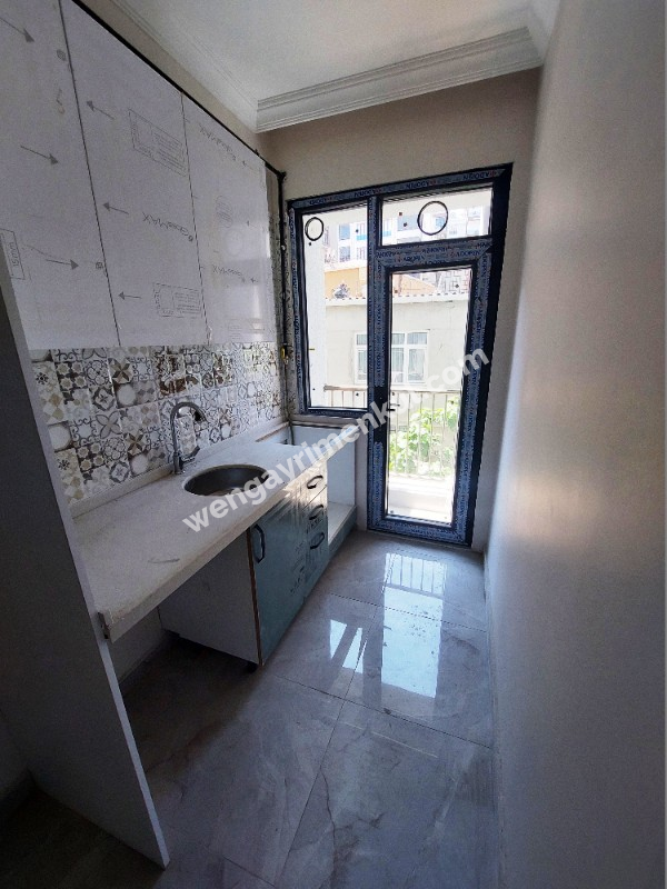 WEN BERKAN GÜLER'DEN BUTİK SİTEDE 2+1 Y.GİRİŞ 90m2 KAPALI OTOPARK GÜVENLİK