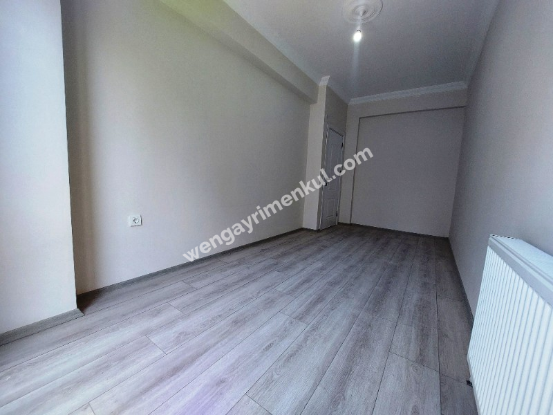 WEN BERKAN GÜLER'DEN BUTİK SİTEDE 2+1 Y.GİRİŞ 90m2 KAPALI OTOPARK GÜVENLİK