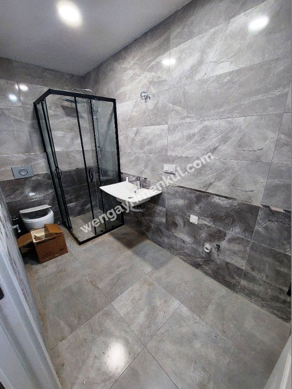WEN BERKAN GÜLER'DEN BUTİK SİTEDE 2+1 Y.GİRİŞ 90m2 KAPALI OTOPARK GÜVENLİK