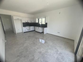 LEFKOŞA GÖNYELİ BÖLGESİNDE SATILIK TÜRK MALI 2+1 YENİ SIFIR DAİRELER