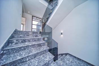  KKTC Girne Zeytinlik Bölgesinde Satılık Türk Tapulu Havuzlu 4+1 Lüks Villa