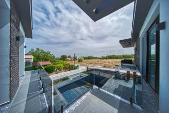  KKTC Girne Zeytinlik Bölgesinde Satılık Türk Tapulu Havuzlu 4+1 Lüks Villa