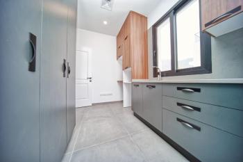 KKTC Girne Zeytinlik Bölgesinde Satılık Türk Tapulu Havuzlu 4+1 Lüks Villa