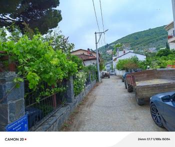 EMLAK HABERCİSİ 'NDEN MUDANYA KUMYAKA'DA SATILIK 166 M2 TAPULU, 265 m2 YAŞAM ALANI OLAN, DENİZ GÖRÜR SATILIK İKİ KATLI MÜSTAKİL EV
