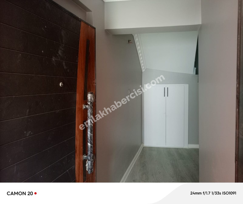 EMLAK HABERCİSİ 'NDEN MUDANYA KUMYAKA'DA SATILIK 166 M2 TAPULU, 265 m2 YAŞAM ALANI OLAN, DENİZ GÖRÜR SATILIK İKİ KATLI MÜSTAKİL EV