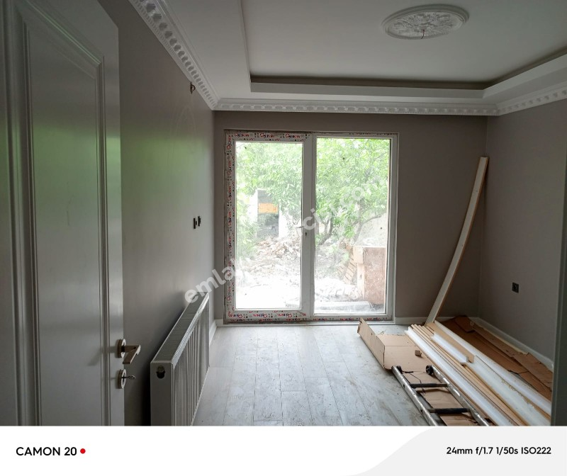 EMLAK HABERCİSİ 'NDEN MUDANYA KUMYAKA'DA SATILIK 166 M2 TAPULU, 265 m2 YAŞAM ALANI OLAN, DENİZ GÖRÜR SATILIK İKİ KATLI MÜSTAKİL EV