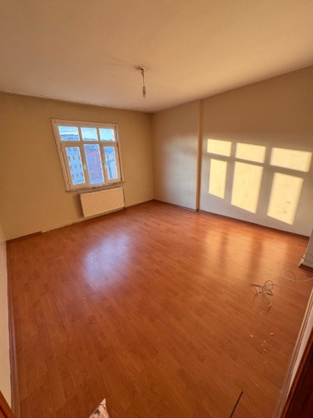 Yeşilpınar Metroya 5 dk | 3+1 | 4.Kat | Geniş Ferah Kiralık Daire