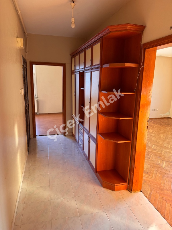 Yeşilpınar Metroya 5 dk | 3+1 | 4.Kat | Geniş Ferah Kiralık Daire