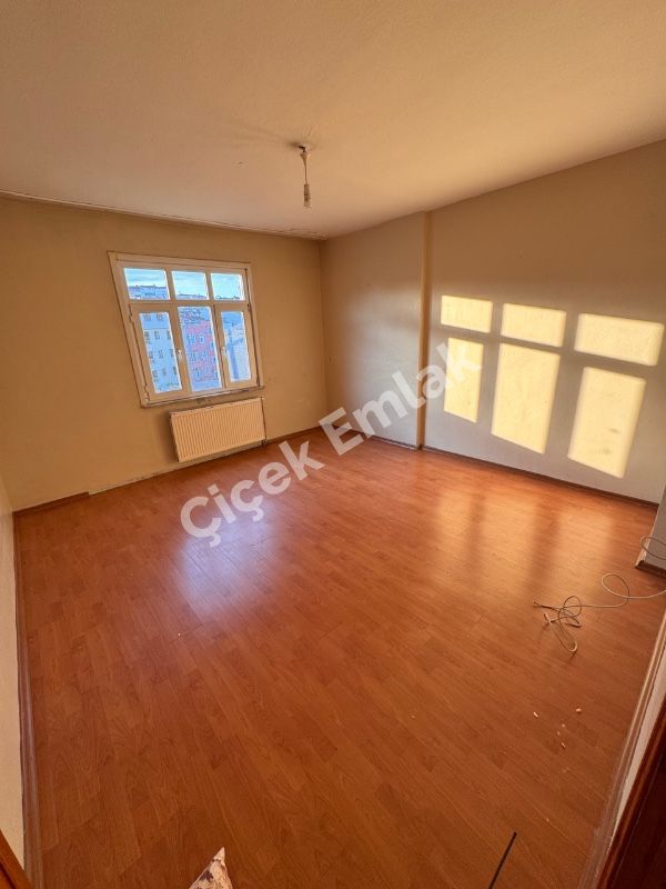 Yeşilpınar Metroya 5 dk | 3+1 | 4.Kat | Geniş Ferah Kiralık Daire