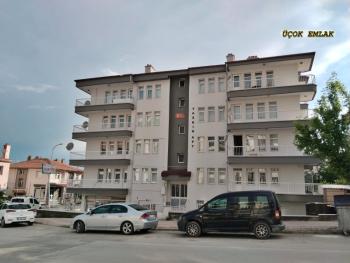 AFYON ÜÇOK EMLAKTAN HARBİŞ GAZİ MAH SATILIK 3+1 ARAKAT DAİRE