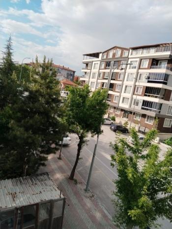 AFYON ÜÇOK EMLAKTAN HARBİŞ GAZİ MAH SATILIK 3+1 ARAKAT DAİRE