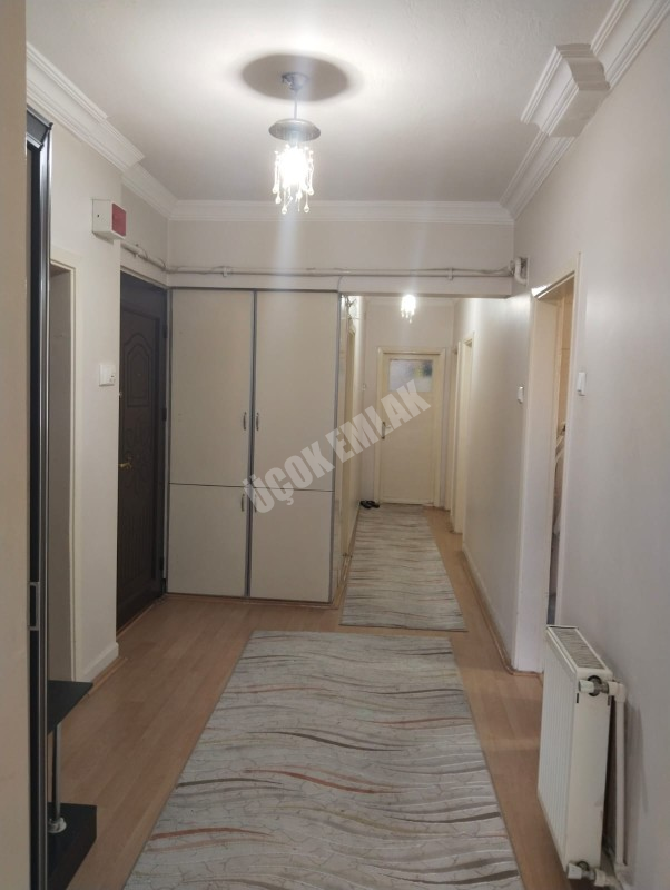 AFYON ÜÇOK EMLAKTAN CUMHURİYET MAH SATILIK ARAKAT 3+1 DAİRE