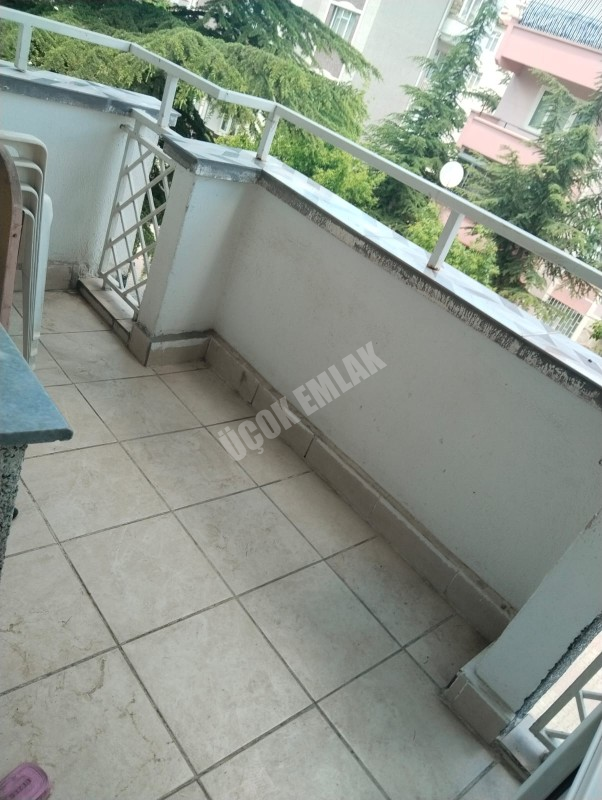 AFYON ÜÇOK EMLAKTAN CUMHURİYET MAH SATILIK ARAKAT 3+1 DAİRE
