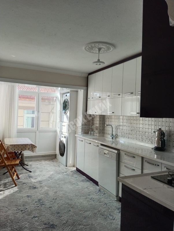 AFYON ÜÇOK EMLAKTAN HARBİŞ GAZİ MAH SATILIK 3+1 ARAKAT DAİRE