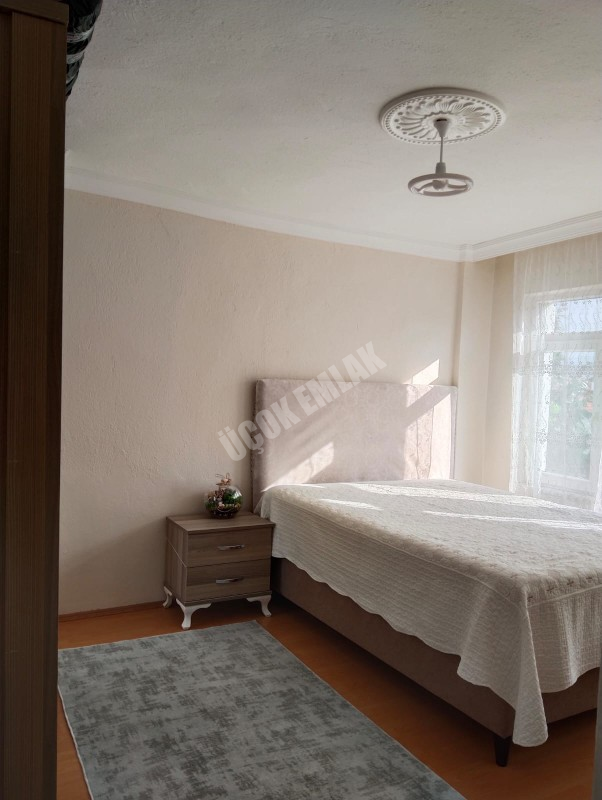 AFYON ÜÇOK EMLAKTAN HARBİŞ GAZİ MAH SATILIK 3+1 ARAKAT DAİRE