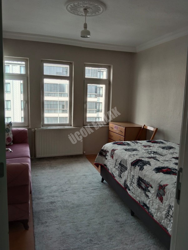 AFYON ÜÇOK EMLAKTAN HARBİŞ GAZİ MAH SATILIK 3+1 ARAKAT DAİRE