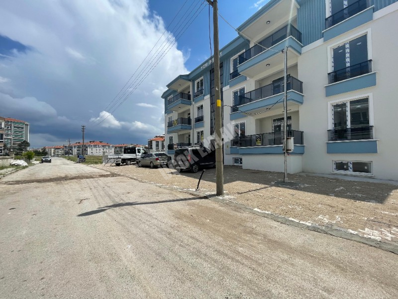 AFYON ÜÇOK EMLAKTAN MAREŞAL MAH DA SATILIK SIFIR ULTRA LÜKS DAİRELER