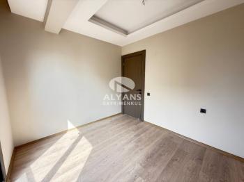 ALYANS'TAN SİTE İÇİ SOSYAL ALANLI DENİZ MANZARALI LÜKS SIFIR 2+1