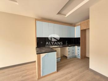 ALYANS'TAN SİTE İÇİ SOSYAL ALANLI DENİZ MANZARALI LÜKS SIFIR 2+1
