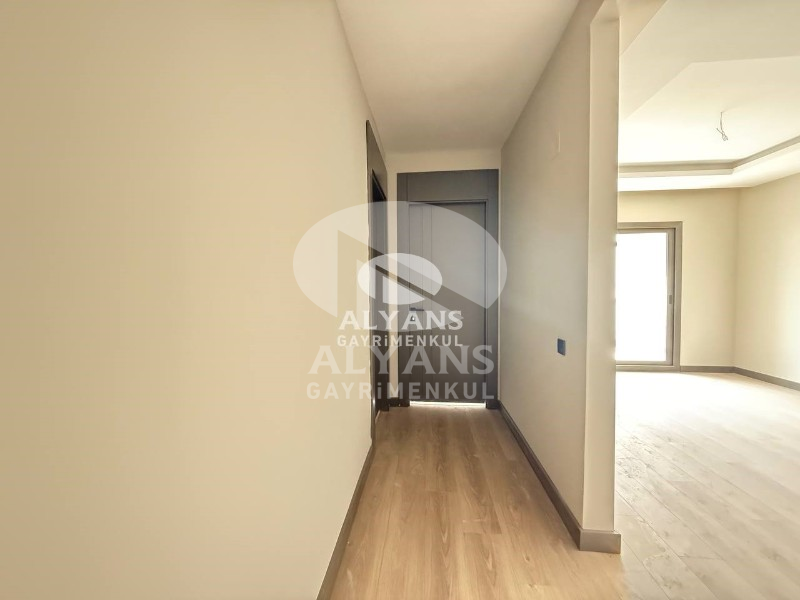 ALYANS'TAN SİTE İÇİ SOSYAL ALANLI DENİZ MANZARALI LÜKS SIFIR 2+1