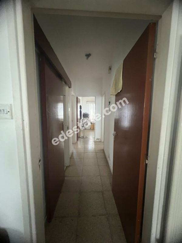 Mağusa Karakol Bölgesinde Satılık 3+1 Daire