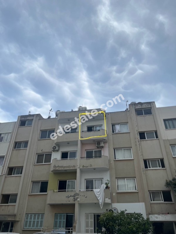 Mağusa Karakol Bölgesinde Satılık 3+1 Daire