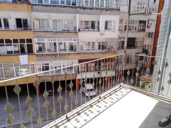 Beşiktaş merkezde,Arakat 2+1 Şirin daire