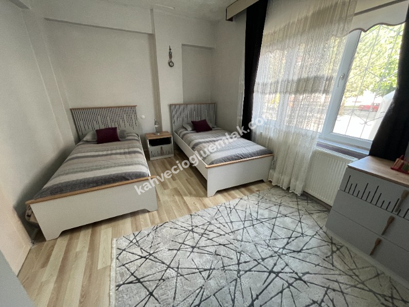 KAHVECİOĞLU EMLAK'DAN AKDEĞİRMEN ATILIK DAİRE