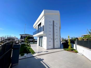 Didim'de Satılık Eşyalı Villa