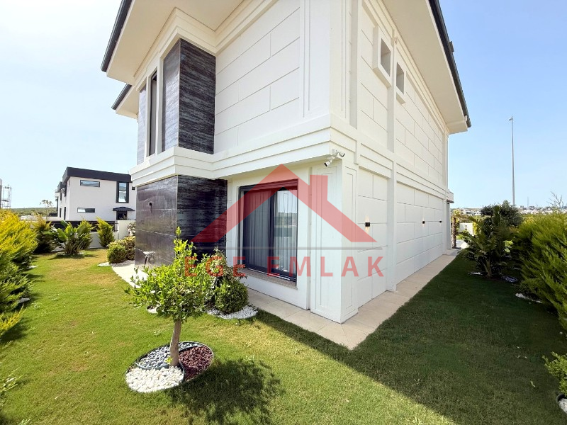 Didim'de Satılık Tasarım Harikası Villa