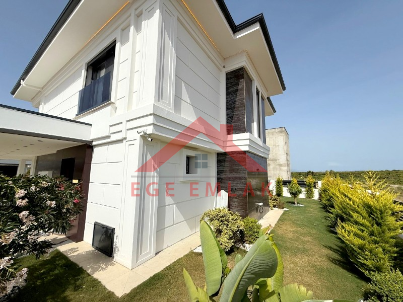 Didim'de Satılık Tasarım Harikası Villa