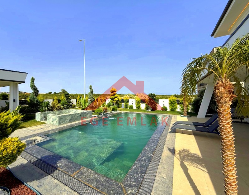 Didim'de Satılık Tasarım Harikası Villa