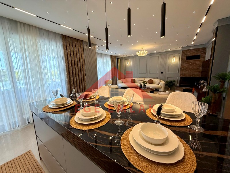 Didim'de Satılık Tasarım Harikası Villa