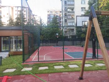 Erenköy İstasyon Caddesinde Kiralık Sıfır Binada 3+1'den 2+1 Çevrili Büyük Daire