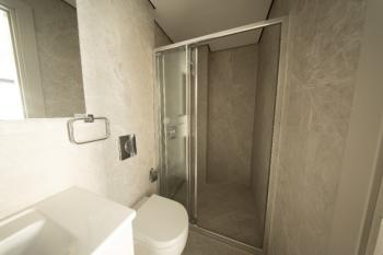 Erenköy İstasyon Caddesinde Kiralık Sıfır Binada 3+1'den 2+1 Çevrili Büyük Daire