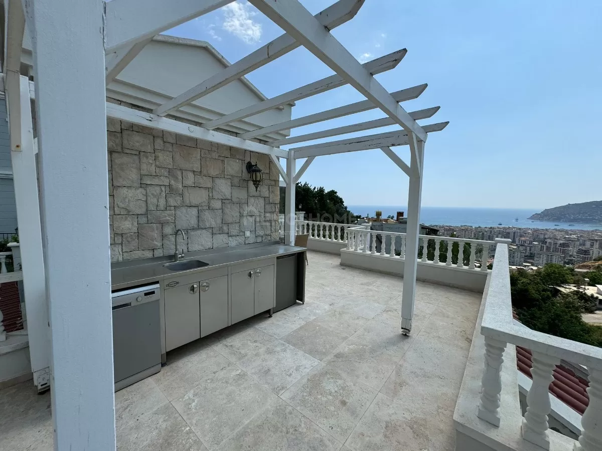 Geräumige 3+1 Villa in Cikcilli