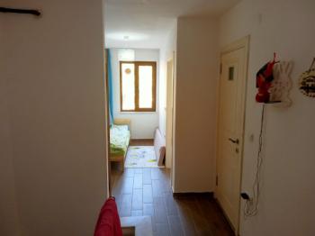EMLAK HABERCİSİ 'NDEN BURSA, MUDANYA MERKEZDE, BAHÇELİ, 5 YAŞINDA, KAT MÜLKİYETLİ,  2 DAİRELİ MÜSTAKİL EV