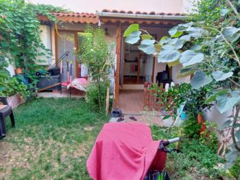 EMLAK HABERCİSİ 'NDEN BURSA, MUDANYA MERKEZDE, BAHÇELİ, 5 YAŞINDA, KAT MÜLKİYETLİ,  2 DAİRELİ MÜSTAKİL EV