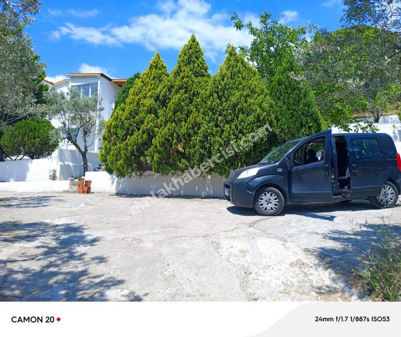 EMLAK HABERCİSİ 'NDEN BURSA-MUDANYA ANA YOLA 1 KM MESAFEDE MUDANYA IŞIKLI YOLU 'NDA  ASFALTA CEPHE 6+1 VİLLA& KONAK