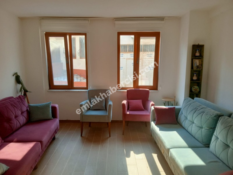 EMLAK HABERCİSİ 'NDEN BURSA, MUDANYA MERKEZDE, BAHÇELİ, 5 YAŞINDA, KAT MÜLKİYETLİ,  2 DAİRELİ MÜSTAKİL EV