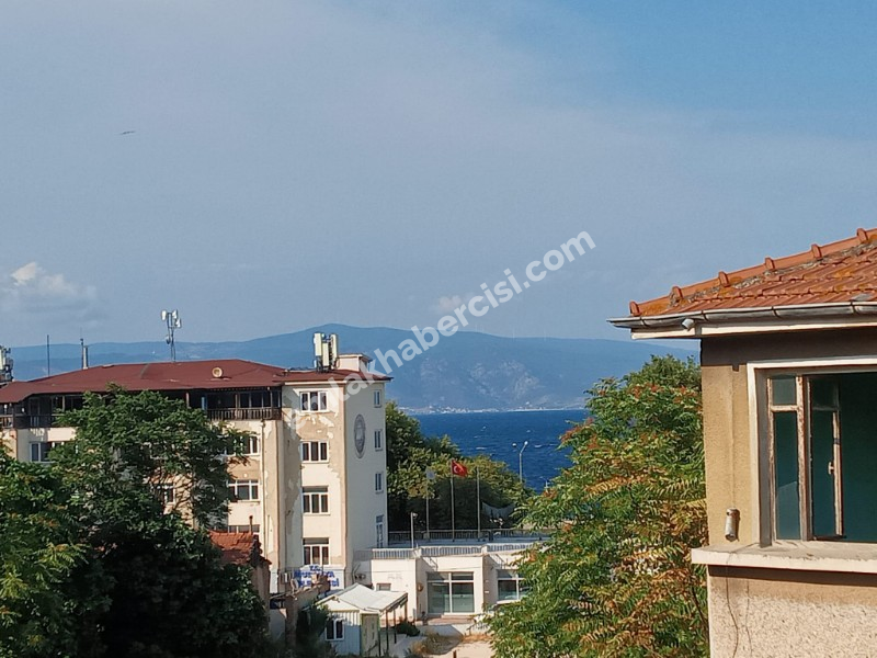 EMLAK HABERCİSİ \\\\\\\\\\\\\\\\\\\\\\\\\\\\\\\'NDEN BURSA, MUDANYA MERKEZDE, BAHÇELİ, 5 YAŞINDA, KAT MÜLKİYETLİ,  2 DAİRELİ MÜSTAKİL EV