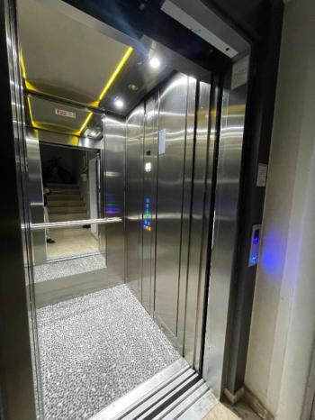 AFYON ÜÇOK EMLAKTAN MERKEZDE KİRALIK LÜX EŞYALI 2+0 DAİRE