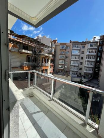 AFYON ÜÇOK EMLAKTAN MERKEZDE KİRALIK LÜX EŞYALI 2+0 DAİRE