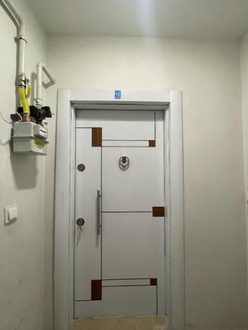 AFYON ÜÇOK EMLAKTAN MERKEZDE KİRALIK LÜX EŞYALI 2+0 DAİRE