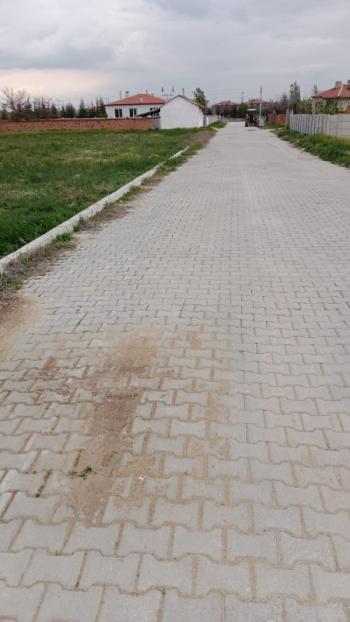AFYON ÜÇOK EMLAK TAN SÜLÜMENLİ KASABASINDA SATILIK 500M² FIRSAT ARSA