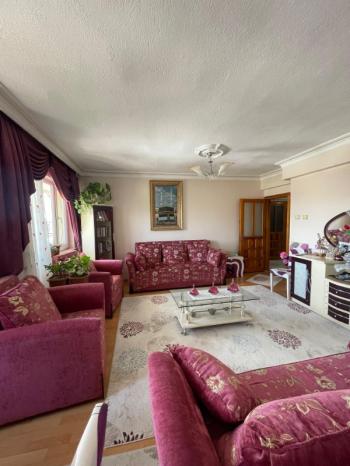 AFYON ÜÇOK EMLAKTAN MAREŞAL FEVZİ ÇAKMAK MAH SATILIK 3+1 DAİRE