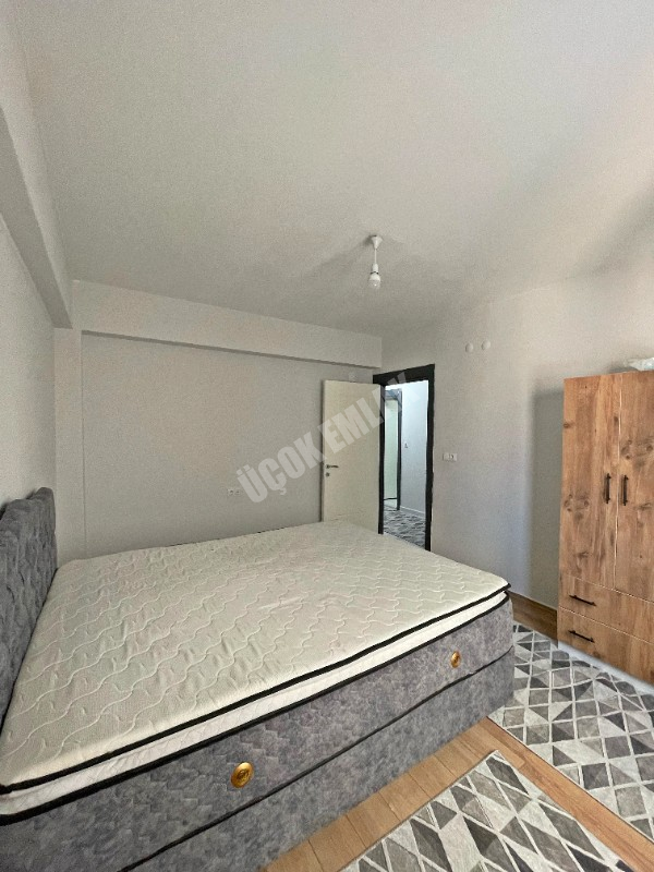 AFYON ÜÇOK EMLAKTAN MERKEZDE KİRALIK LÜX EŞYALI 2+0 DAİRE