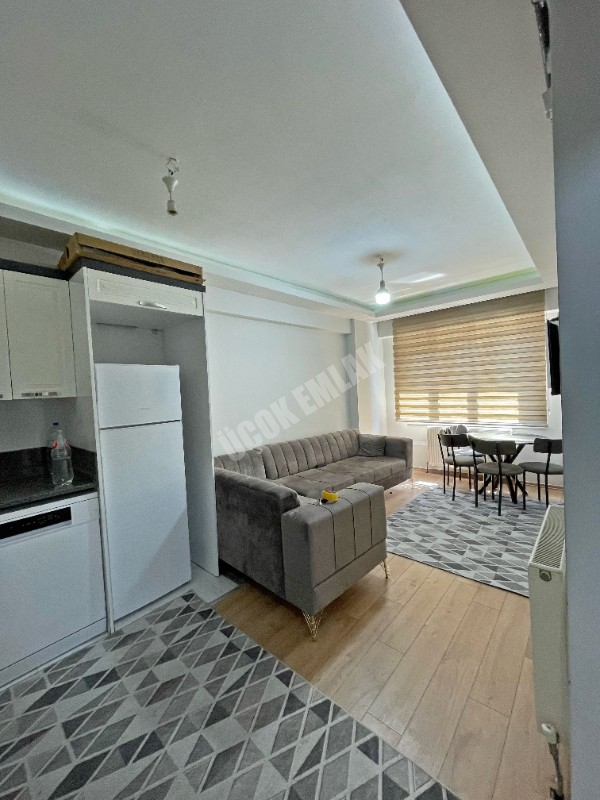 AFYON ÜÇOK EMLAKTAN MERKEZDE KİRALIK LÜX EŞYALI 2+0 DAİRE
